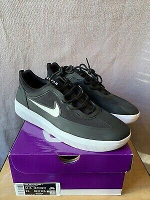 Brand New Men's Nike SB Nyjah Free 2.0 Black & White Skate Shoes, Size 11.5